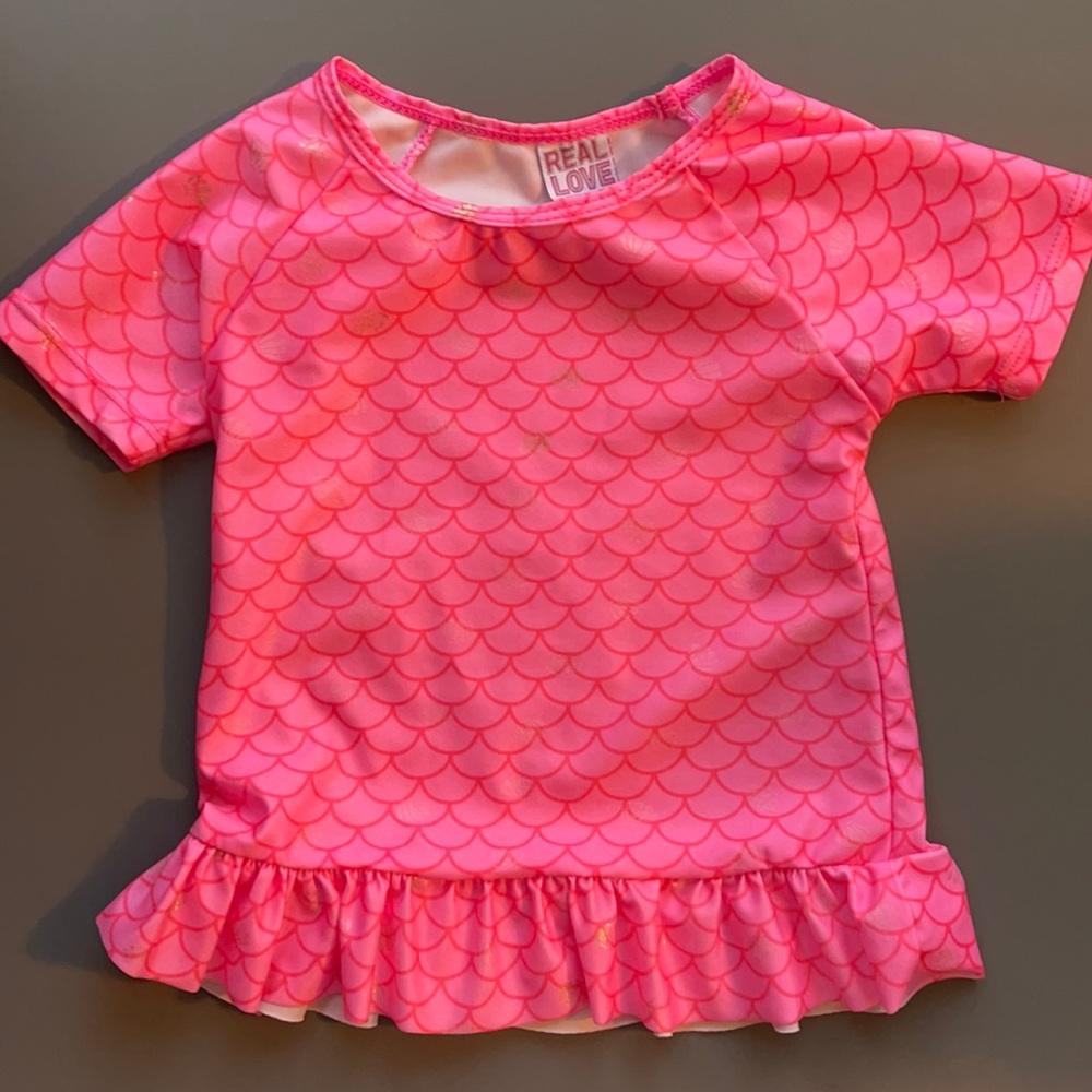 Baby girl rashguard with bottoms (worn once)